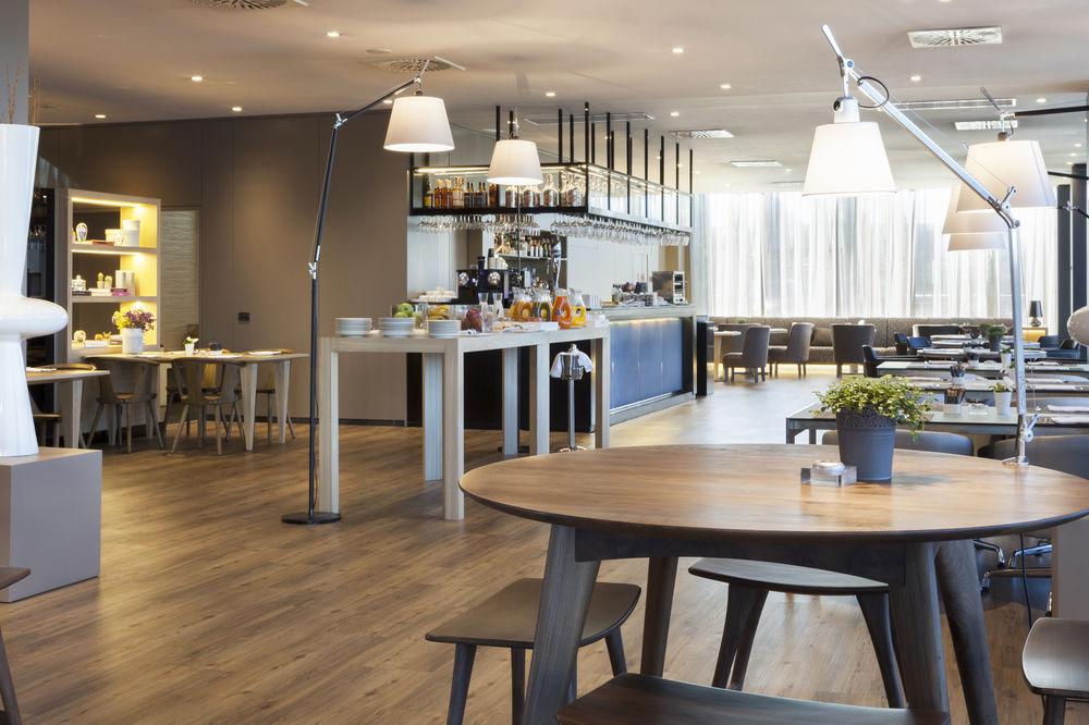 Pozuelo de Alarcón Ac Hotel La Finca By Marriott מראה חיצוני תמונה