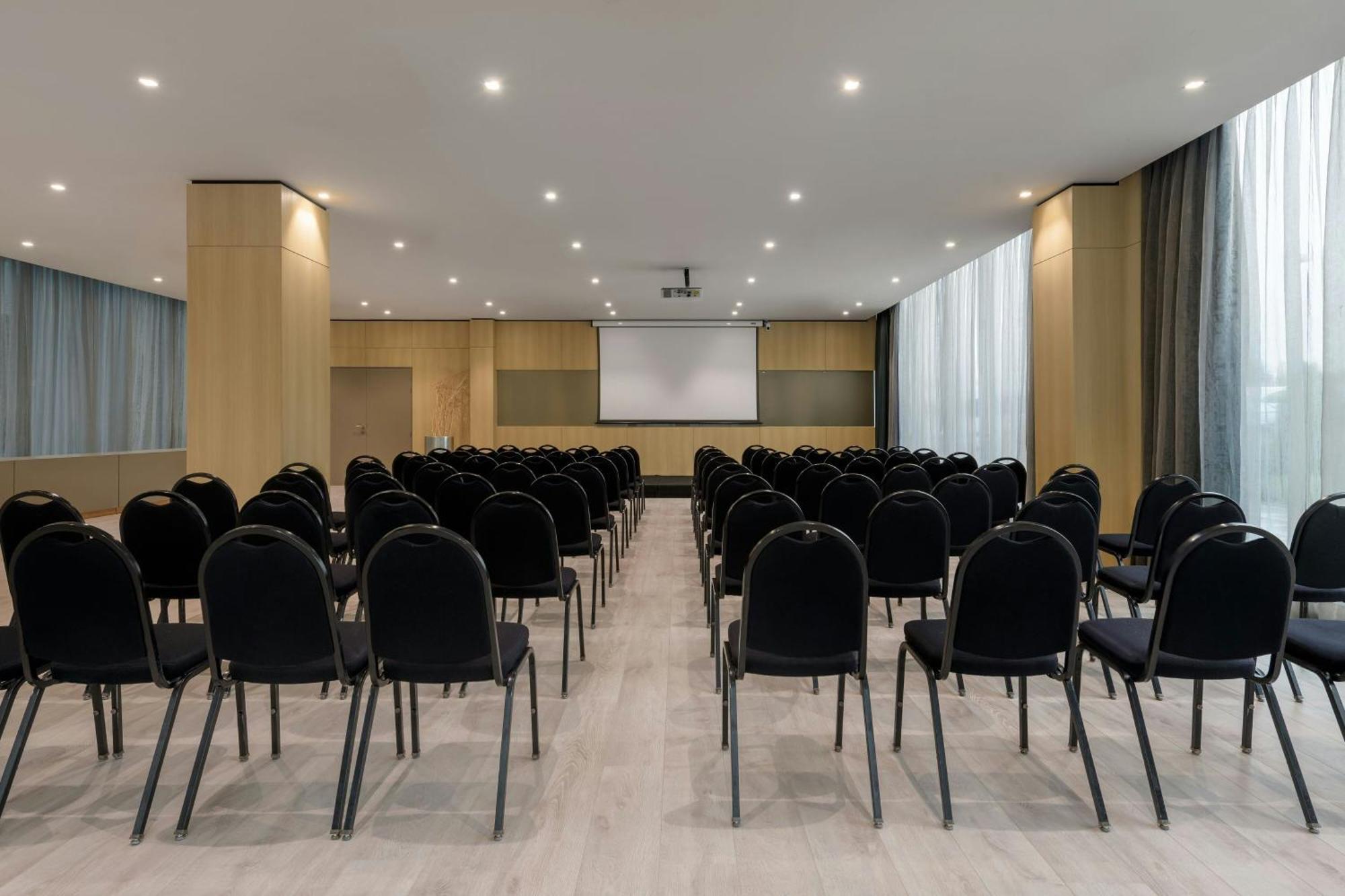 Pozuelo de Alarcón Ac Hotel La Finca By Marriott מראה חיצוני תמונה