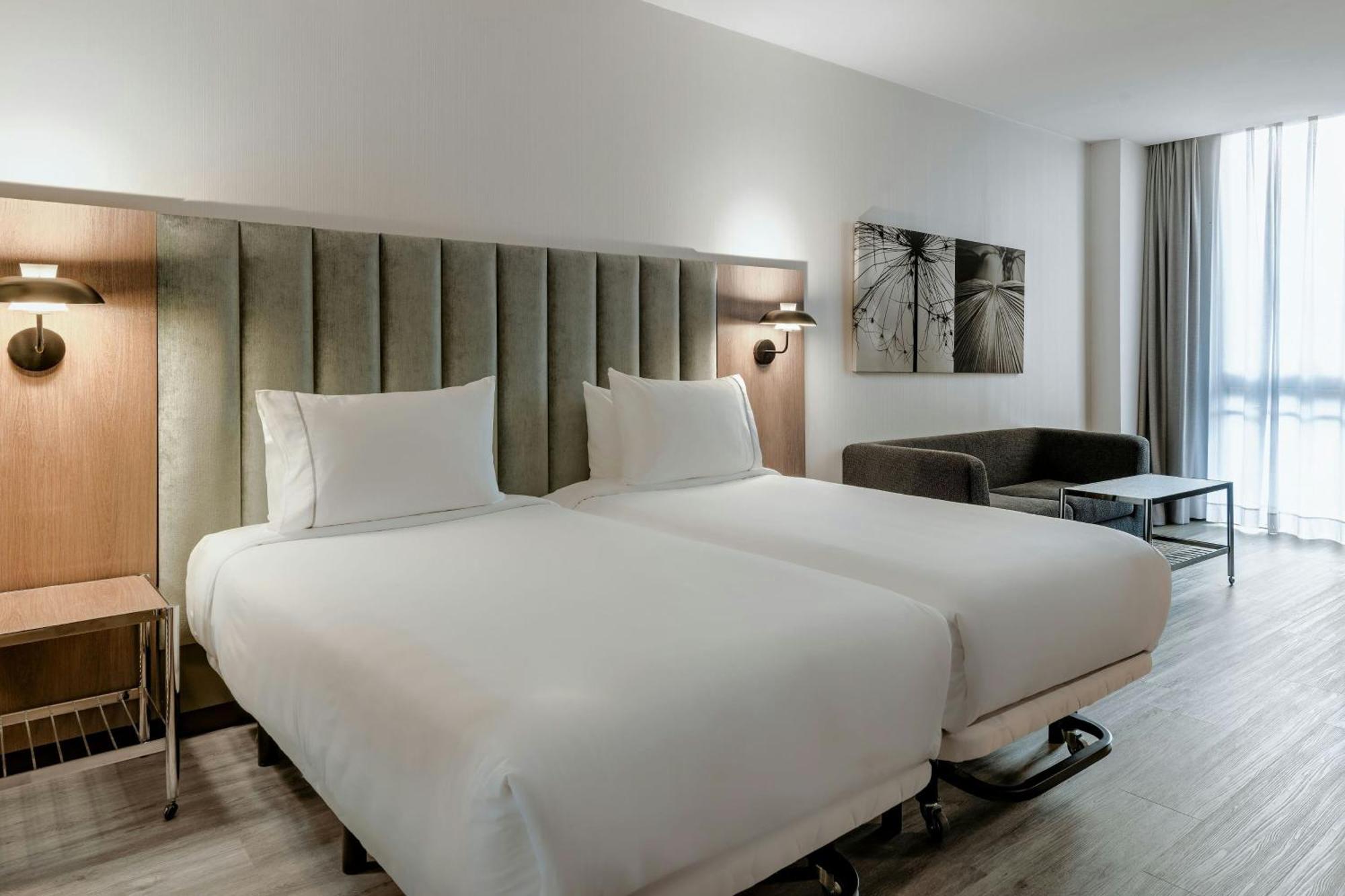 Pozuelo de Alarcón Ac Hotel La Finca By Marriott מראה חיצוני תמונה